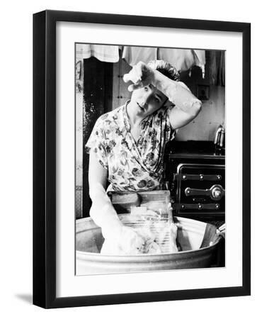 Glasgow Washes, 1955 - Black Framed Art Print Wall Art, 12x16